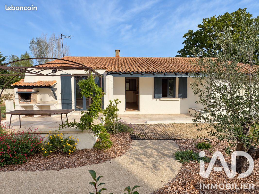 Maison 5 pièces 105 m² · à Saint-Rémy-de-Provence · 105 m² · 690 000 €