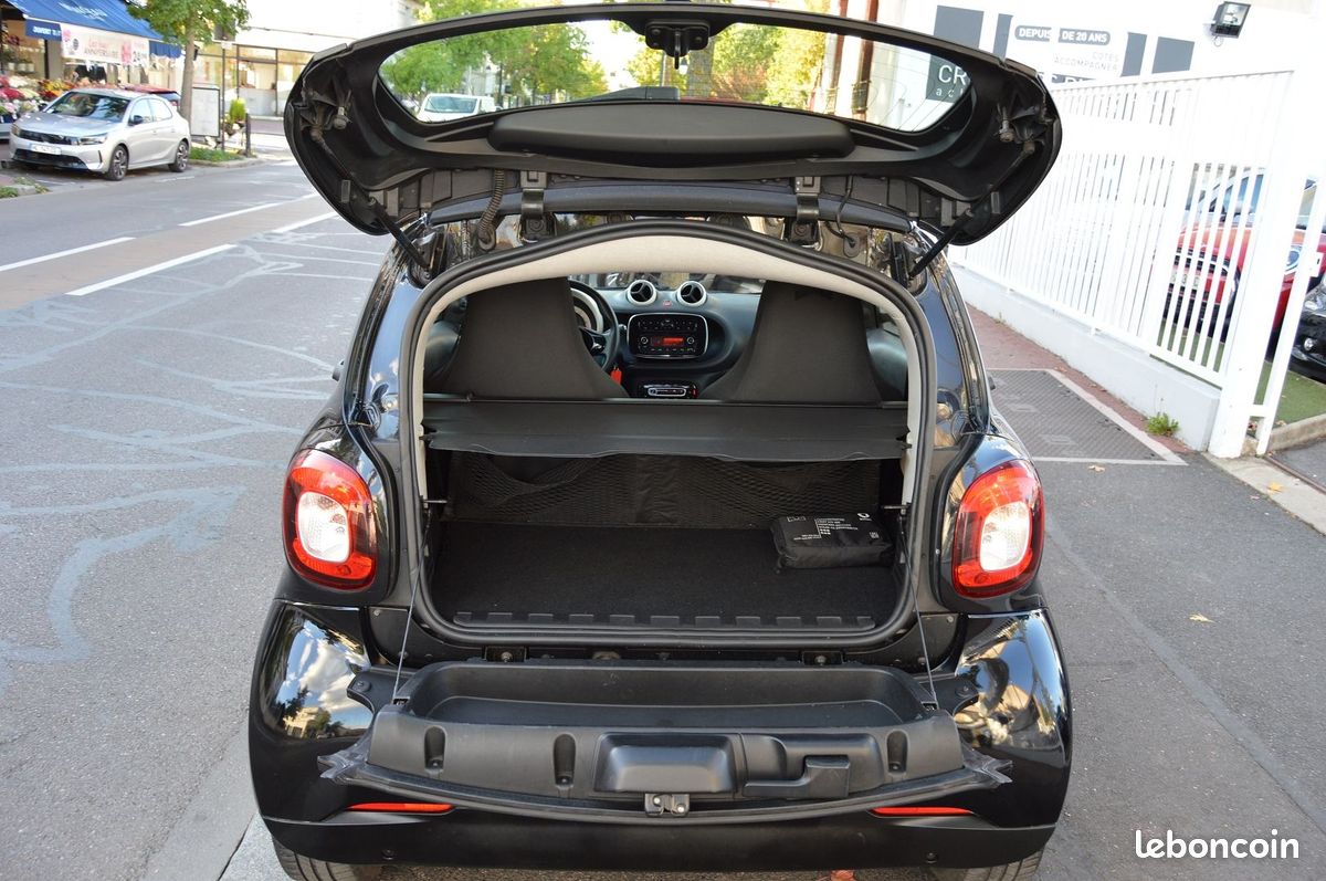 Smart FORTWO COUPE 71CH PURE TWINAMIC E6C (image 12)
