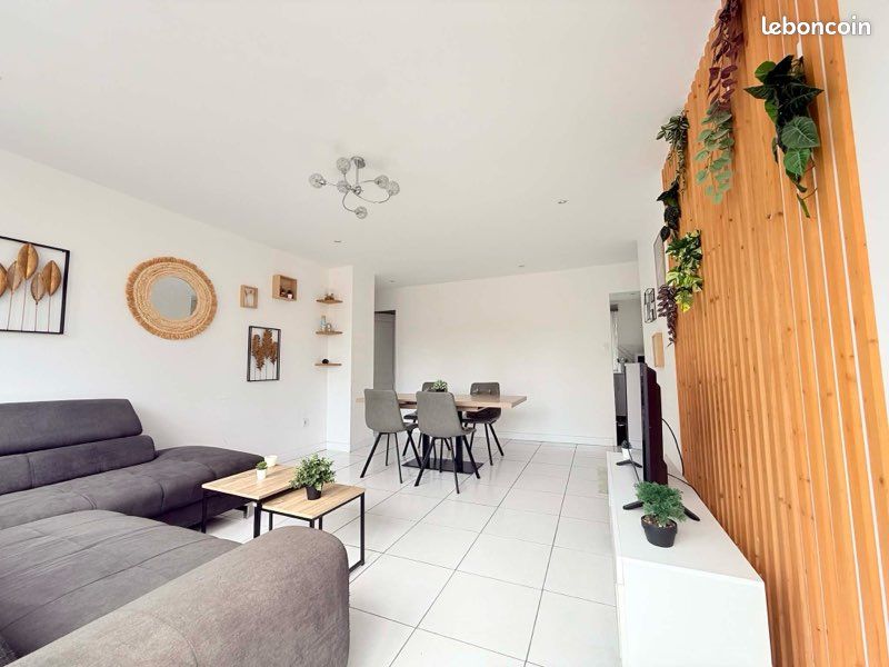 Appartement 5 pièces 94 m² · à Saint-Étienne · 94 m² · 130 000 €