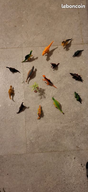 Divers petits dinosaures (image 1)