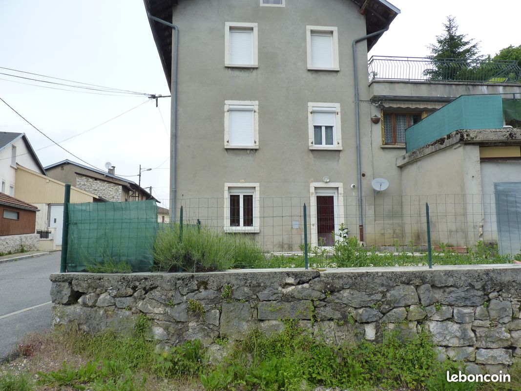 Appartement 1 pièce 41 m² · à Plateau d'Hauteville · 41 m² · 470 €