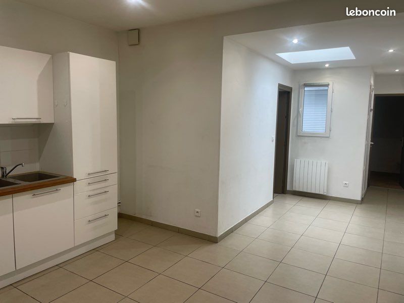 Appartement 3 pièces 32 m² · à Amiens · 32 m² · 590 €/mois