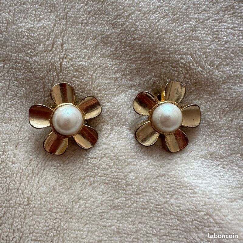 Boucles D'oreilles Vintage En Métal Doré Avec Clips – Occasion, Style Rétro