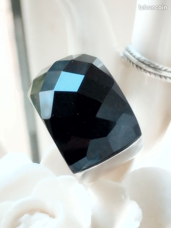 Bague Dôme Noir Argentée Avec Zirconia - Taille 59, Occasion Très Bon état