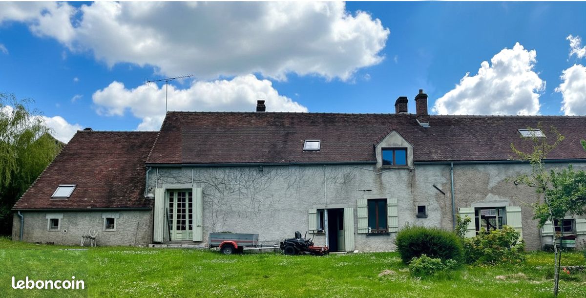 Maison 7 pièces 280 m² · à Villeneuve-sur-Yonne · 280 m² · 370 000 €