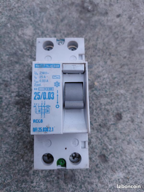 Disjoncteur différentiel 25A 30mA – Schupa RCCB (image 1)