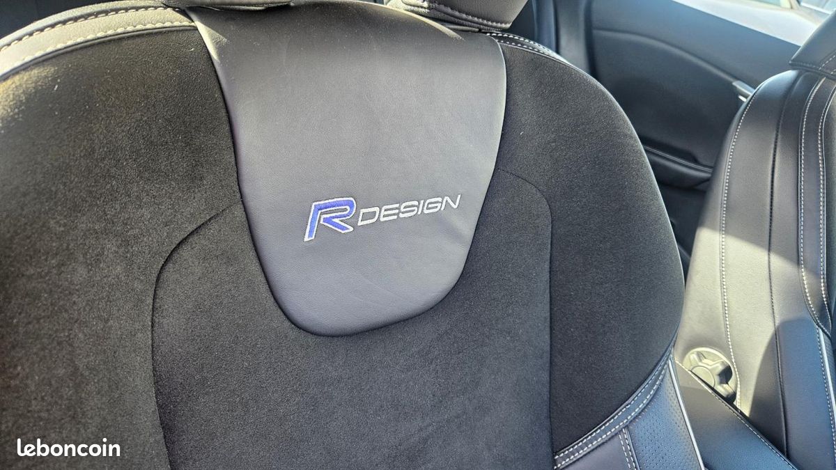 Volvo V40 D2 115 R-Design Powershift A (image 15)
