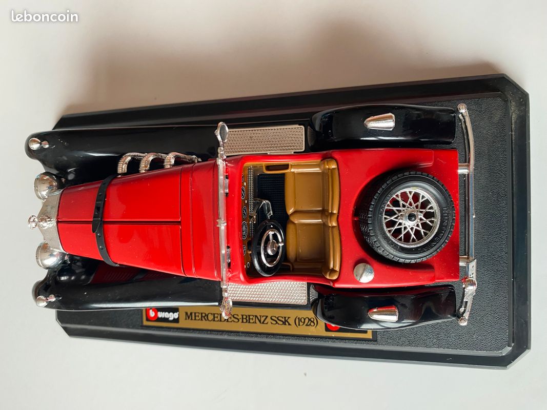 Mercedes-Benz SSK 1928 – Bburago Special Collection 1/18 – Rouge – Neuf / Comme Neuf