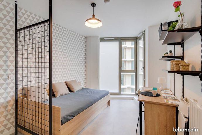 Studio 1 pièce 17 m² — 1