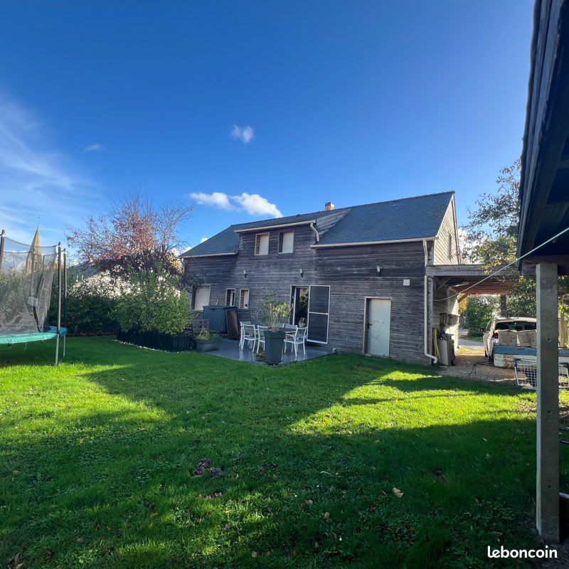 Maison 5 pièces 127 m² · à Les Touches · 127 m² · 260 000 €