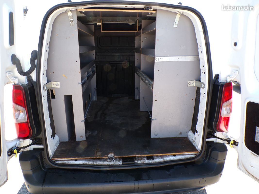 Citroën BERLINGO FOURGON Club M 1.5 HDI 100CH (image 9)
