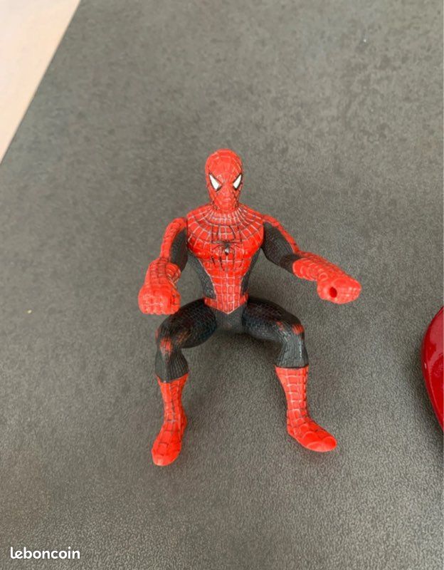 Voiture spider-man avec lance flèches (image 3)