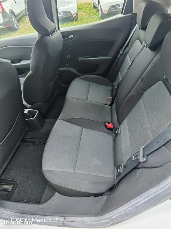 Renault Clio 1.5 BLUE DCI 100CH BUSINESS (image 8)