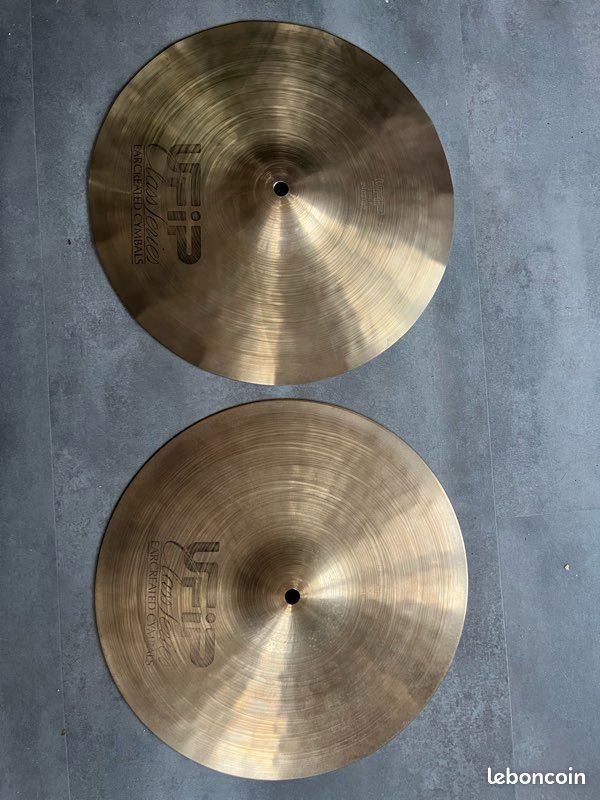 Cymbales charleston Ufip Class séries (image 1)