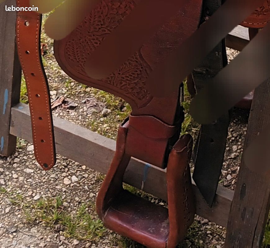 Étriers Western En Cuir Noir – Modèle Sans Marque, Fabriqués En Cuir