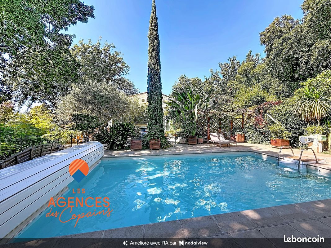 Maison 9 pièces 220 m² · à Solliès-Pont · 220 m² · 897 000 €