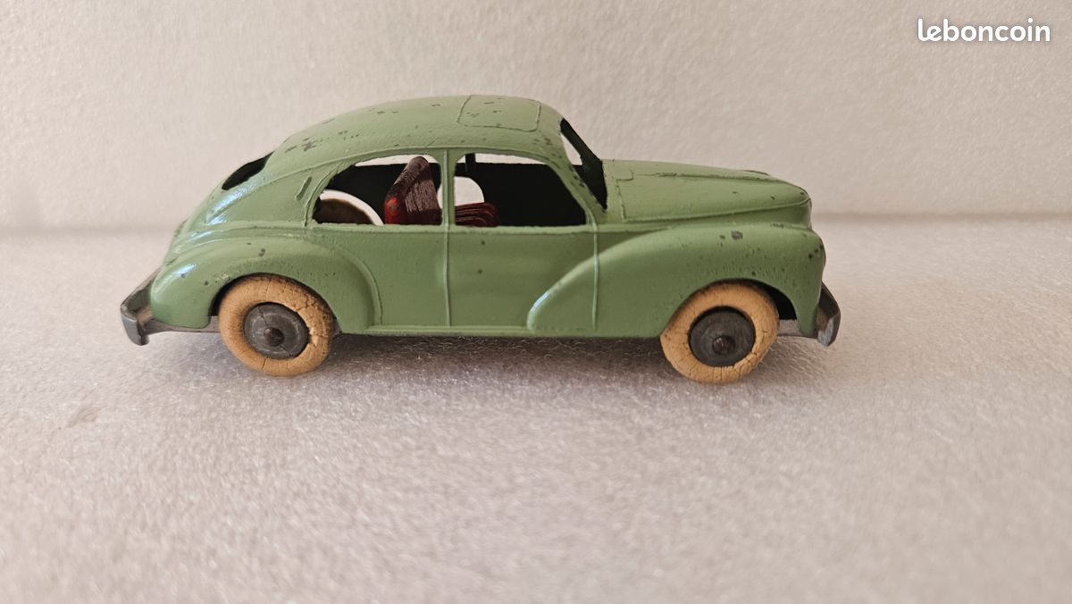 ≈ 1952 Solido Baby 203 Berline démontable, non motorisée (image 1)