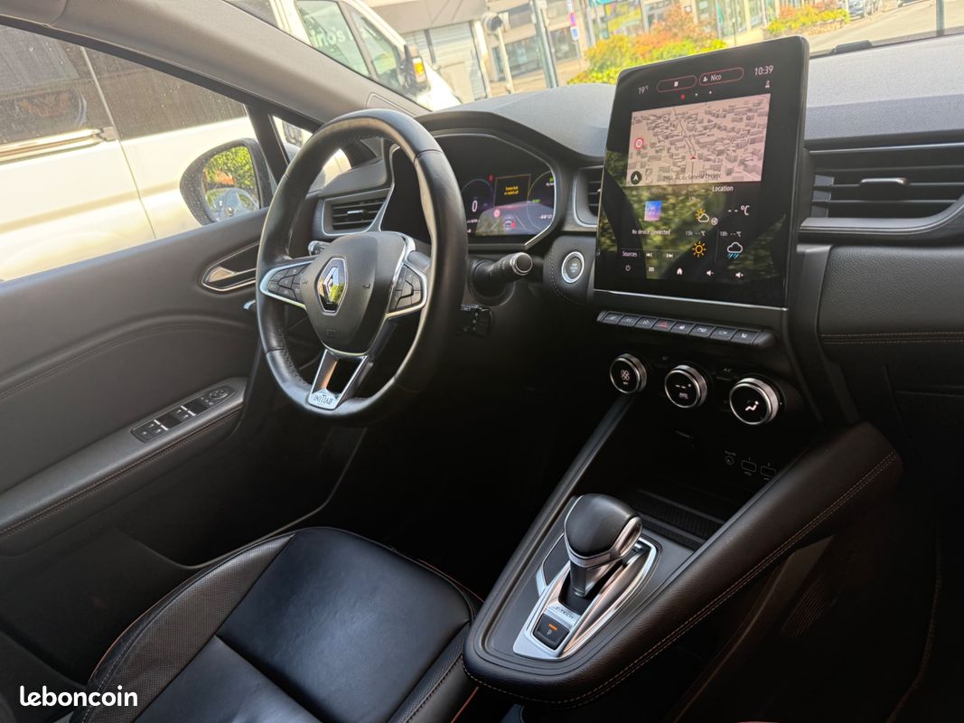 RENAULT CAPTUR 1.6 E-TECH 160ch HYBRID 9.8KWH INITIALE APPLE CARPLAY (image 15)