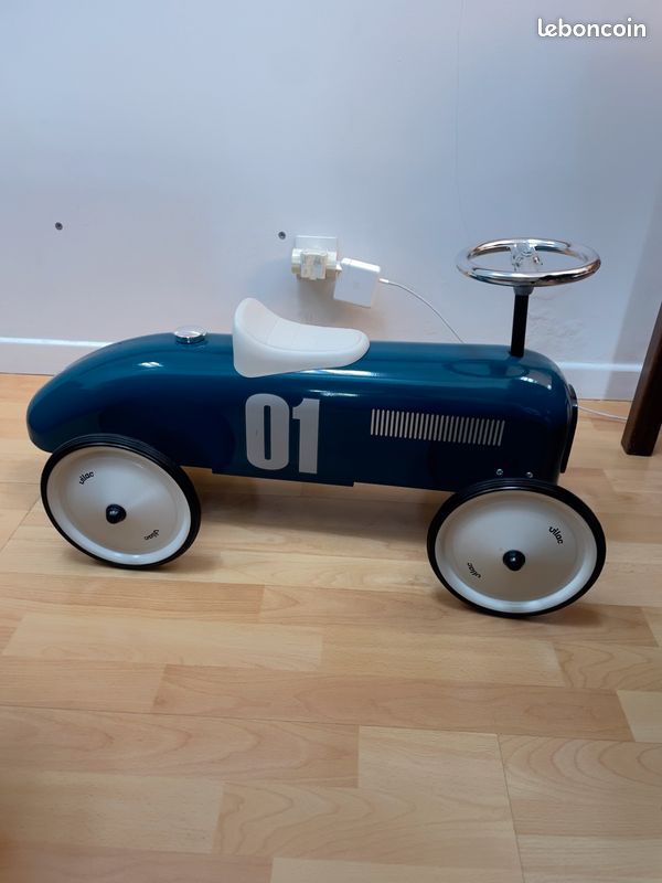 Porteur Voiture Vintage Vilac, en métal Jeux Jouets