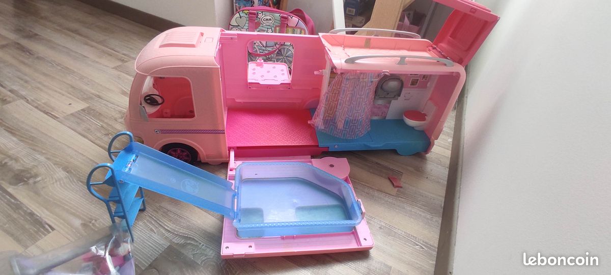 Camping car barbie (image 2)