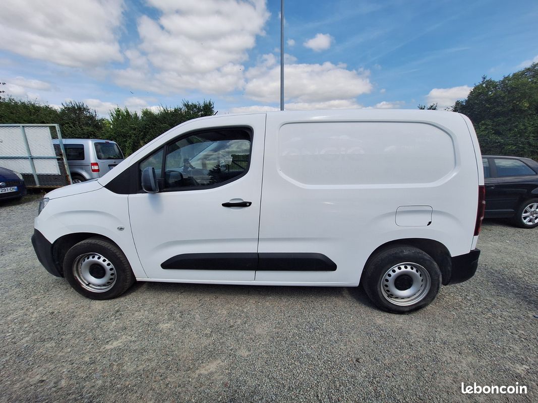 CITROEN BERLINGO Taille M BlueHDi 75 BVM Live (image 5)