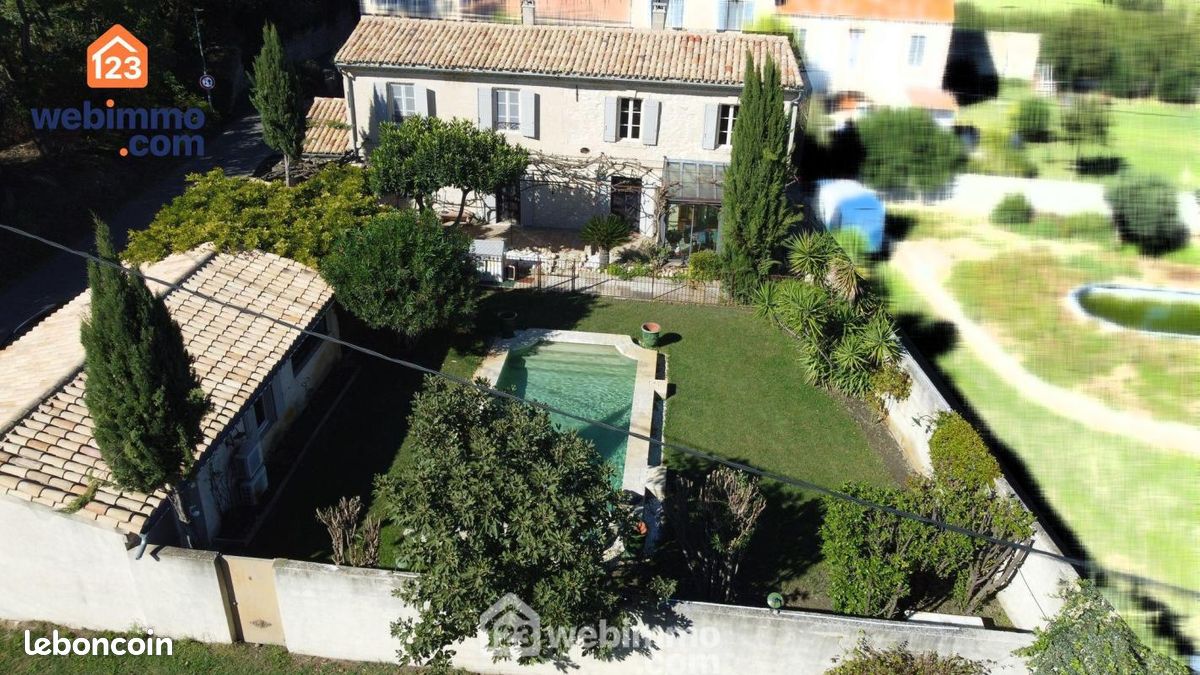 Maison 5 pièces 140 m² · à Tarascon · 140 m² · 490 000 €