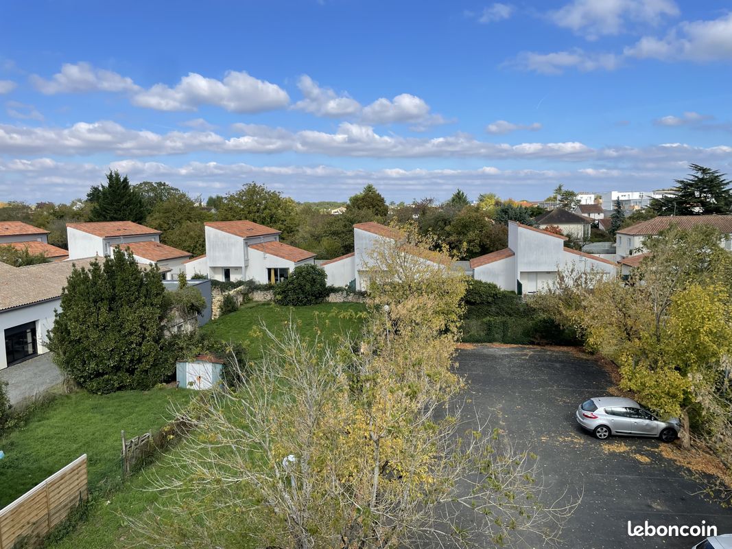 Appartement 1 pièce 19 m² · à Poitiers · 19 m² · 437 €/mois