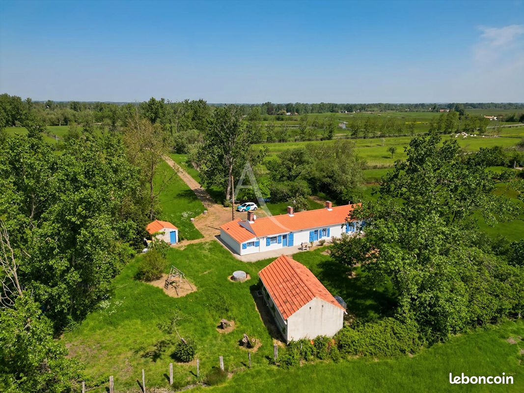 Maison 5 pièces 103 m² · à Le Perrier · 103 m² · 275 000 €