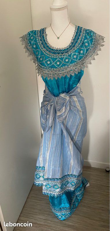 Tenue Traditionnelle Robe Kabyle Bleu Ciel Robe Kabyle Neuve Vêtements - Main Image