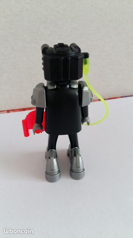 Figurine Playmobil Série 10 – Le Robot – Garçon – Neuf – Pièce Collection