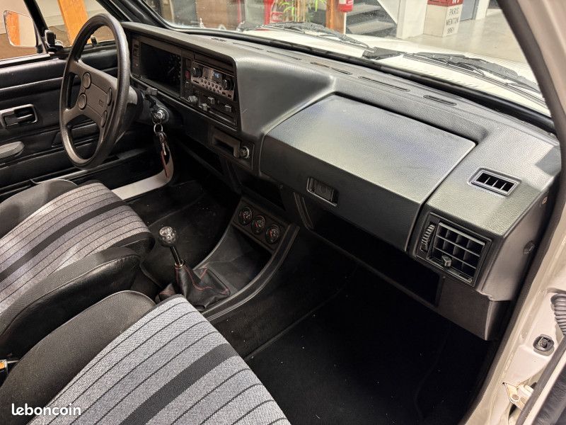 Volkswagen GOLF 1 GTI (image 38)