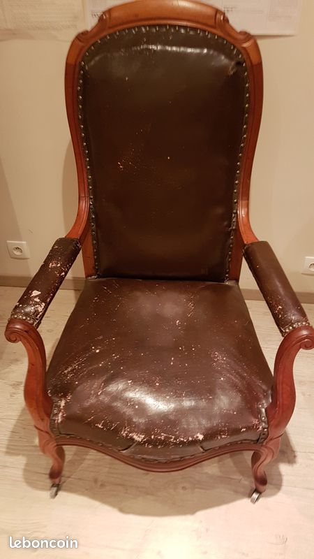 Fauteuil bois et cuir (image 1)