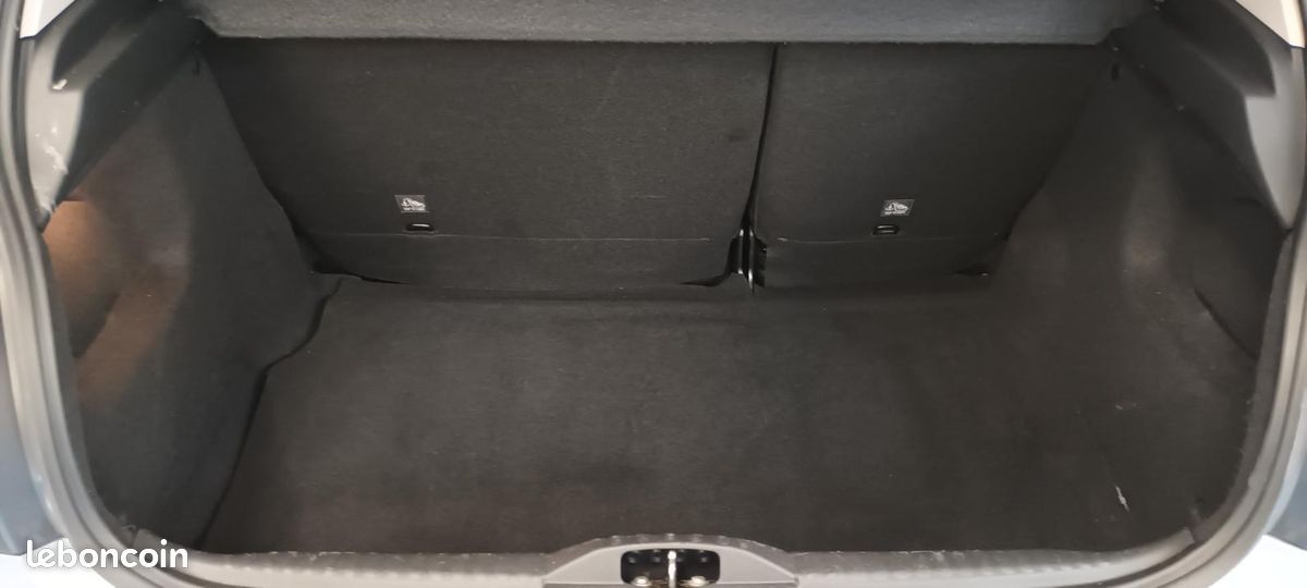 Citroën C3 BlueHDi 100 S&S BVM6 Shine Pack (image 11)