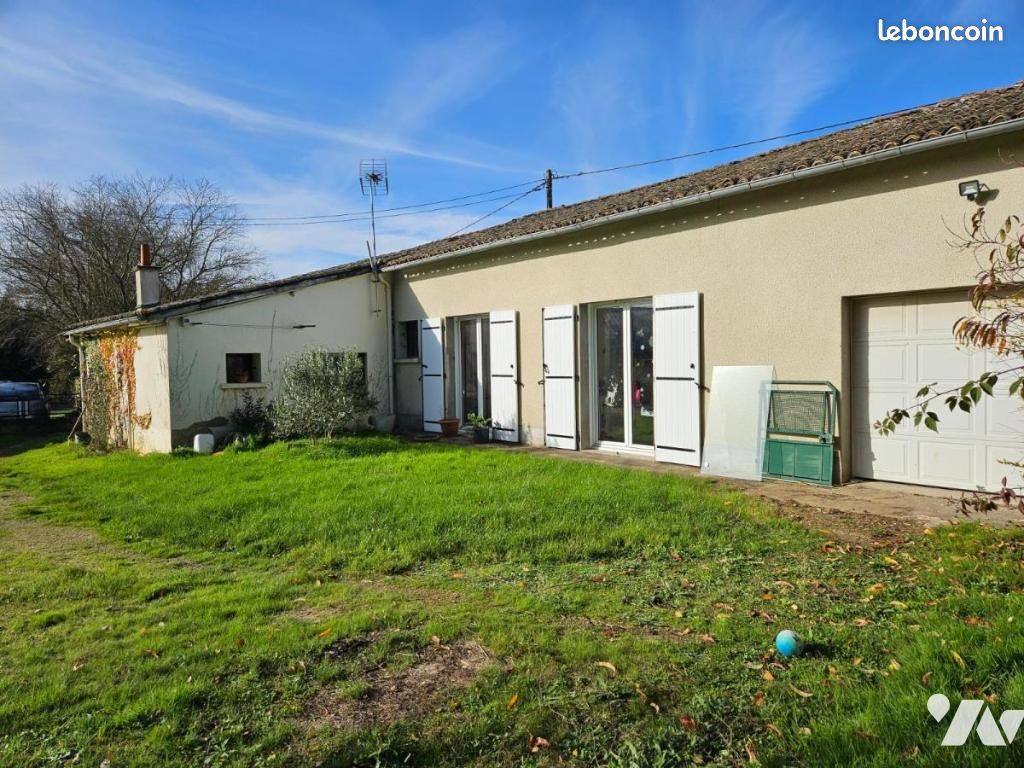 Maison 5 pièces 162 m² · à Valence-en-Poitou · 162 m² · 131 250 €
