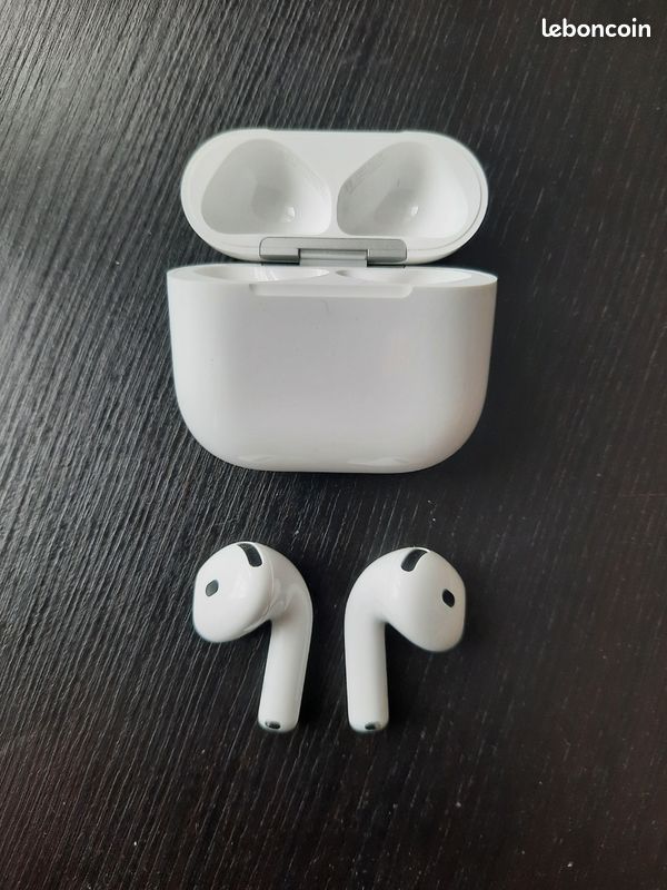 AirPods 4 (ANC) (image 1)