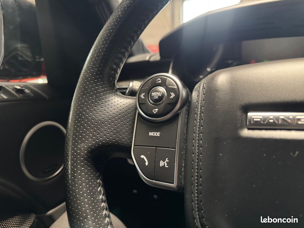 LAND ROVER RANGE ROVER SPORT V8 5.0 550 CH SVR / ORIGINE FRANCE / TOIT OUVRANT / MERIDIAN / CAMÉRA / SUIVI LAND ROVER COMPLEt (image 23)