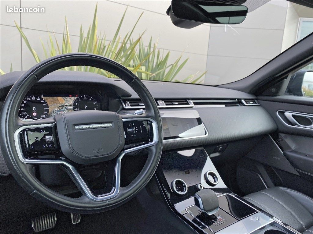 Land Rover Range Rover Velar 2.0L P400E PHEV 404CH SE R-Dynamic (image 18)