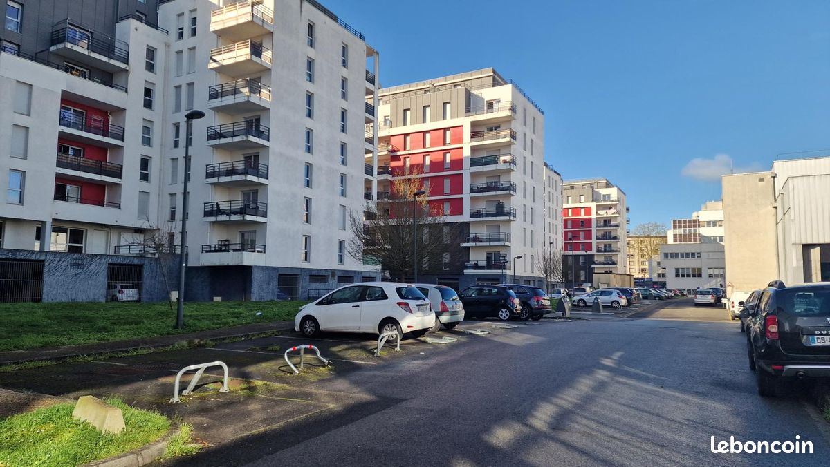 Parking 11 m² · à Tours · 11 m² · 20 000 €
