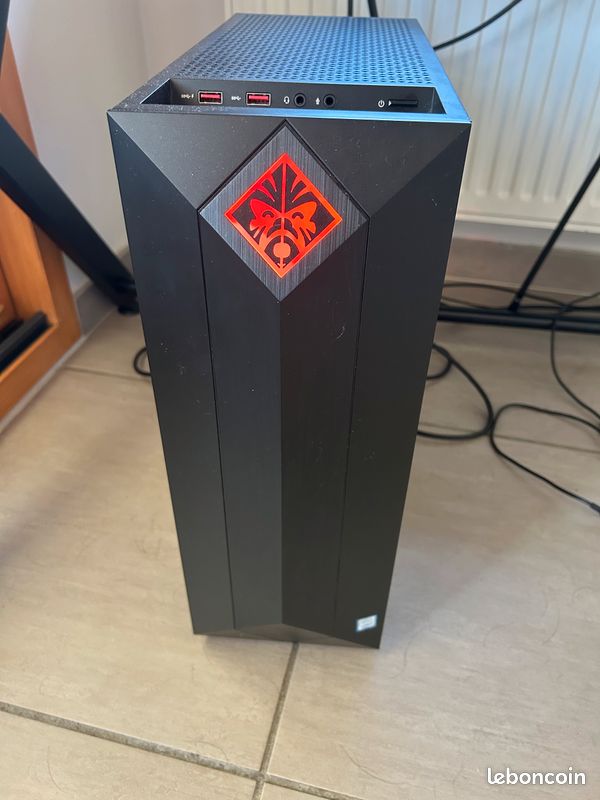 PC GAMING HP Omen Obelisk Desktop 875-0230nf Intel Core i5 16 Go