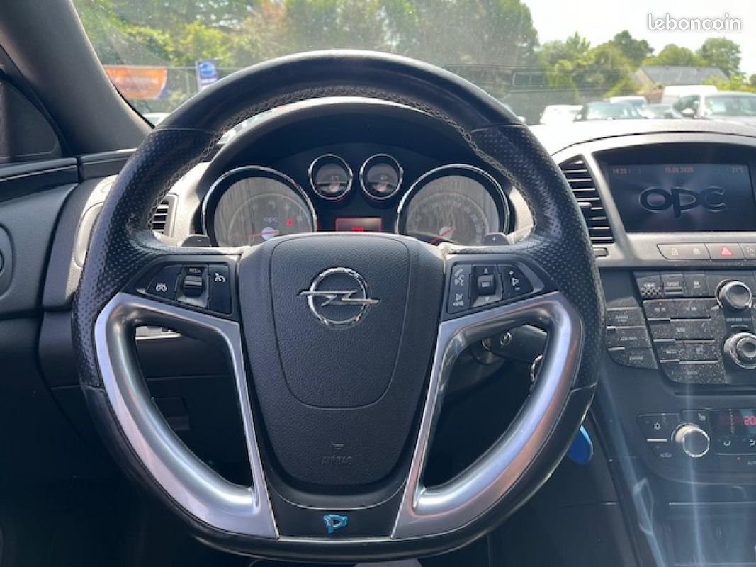 OPEL INSIGNIA SPORTS TOURER 2.8 V6 Turbo - 325 - BVA 4x4 (image 8)