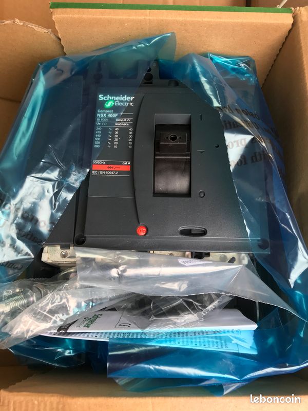 Disjoncteur Schneider LV 432415 COMPACT NSX (image 5)