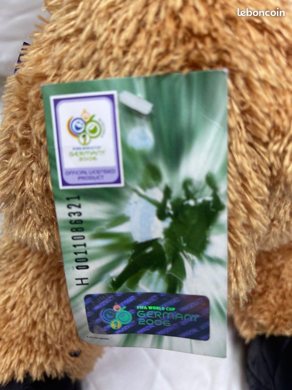 Peluche mascotte olympique jo 2024 phryges rouge Doudou Et Compagnie