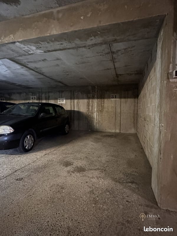 Parking 4 m² · à Bourg-la-Reine · 4 m² · 50 €