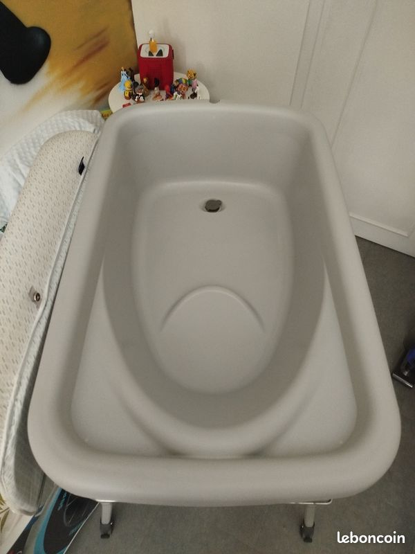 Table a langer avec baignoire (image 2)