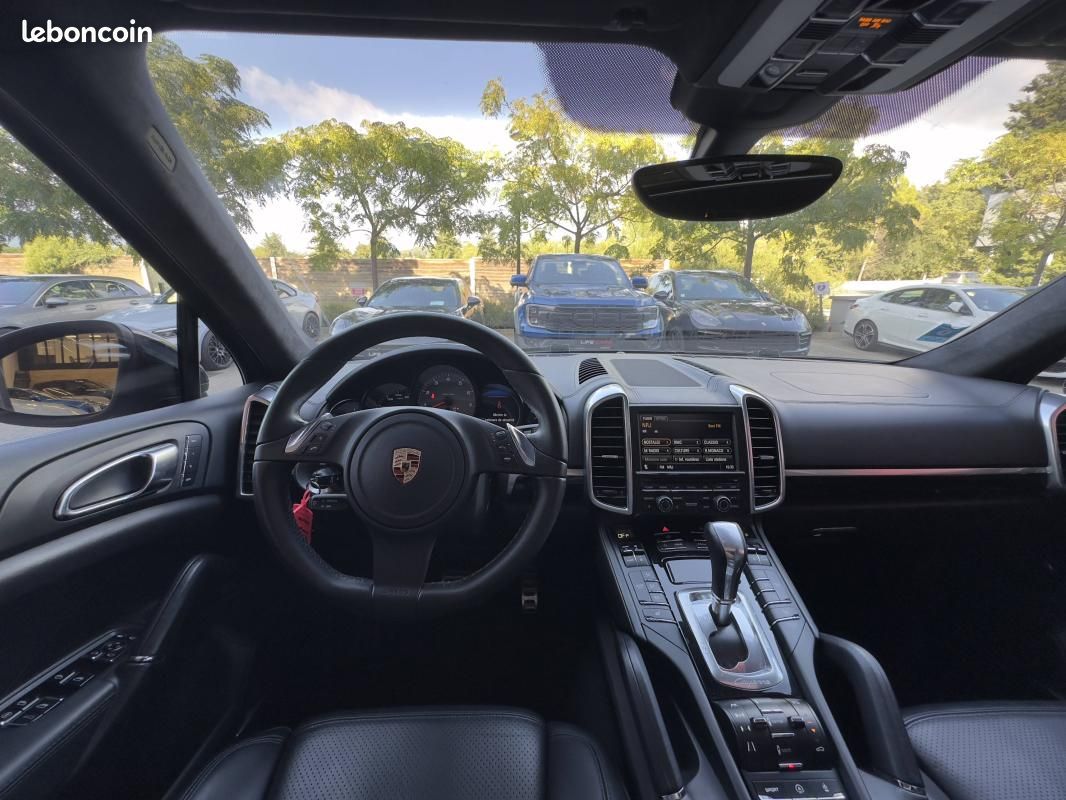 Porsche Cayenne II (958) S V8 400ch 2012 Entretien complet 3eme main (image 13)