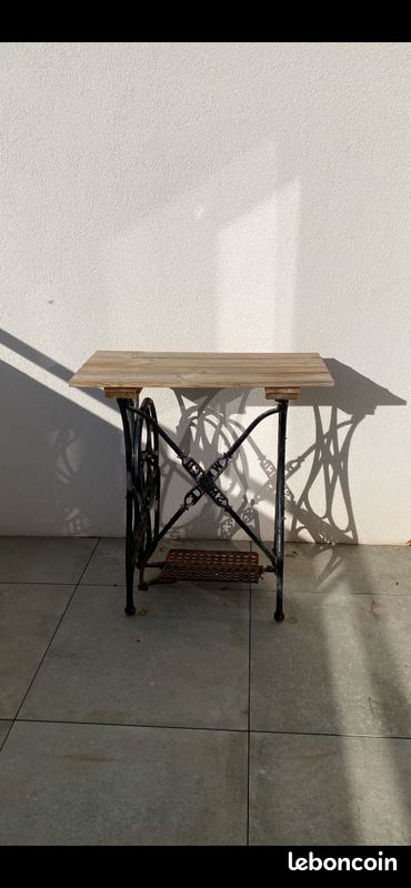 Table extérieur avec pieds Singer (image 1)