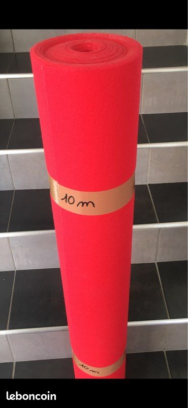 Tapis Rouge Moquette 1/10m avec film de protection transparent mariage baptême cérémonie (image 1)