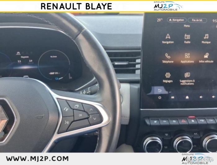 Renault Captur 1.6 E-Tech hybride rechargeable 160ch Initiale Paris -21 (image 12)