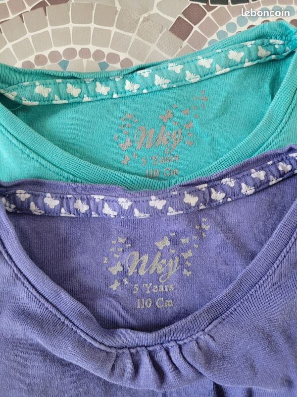 Lot 2 tee-shirts 5 ans (image 3)