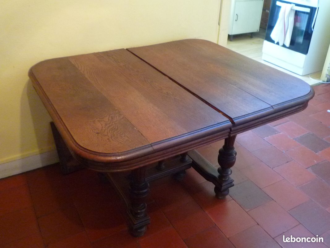 Table Henri II avec rallonge 113x98xH70 rallonge 32,5 (image 1)